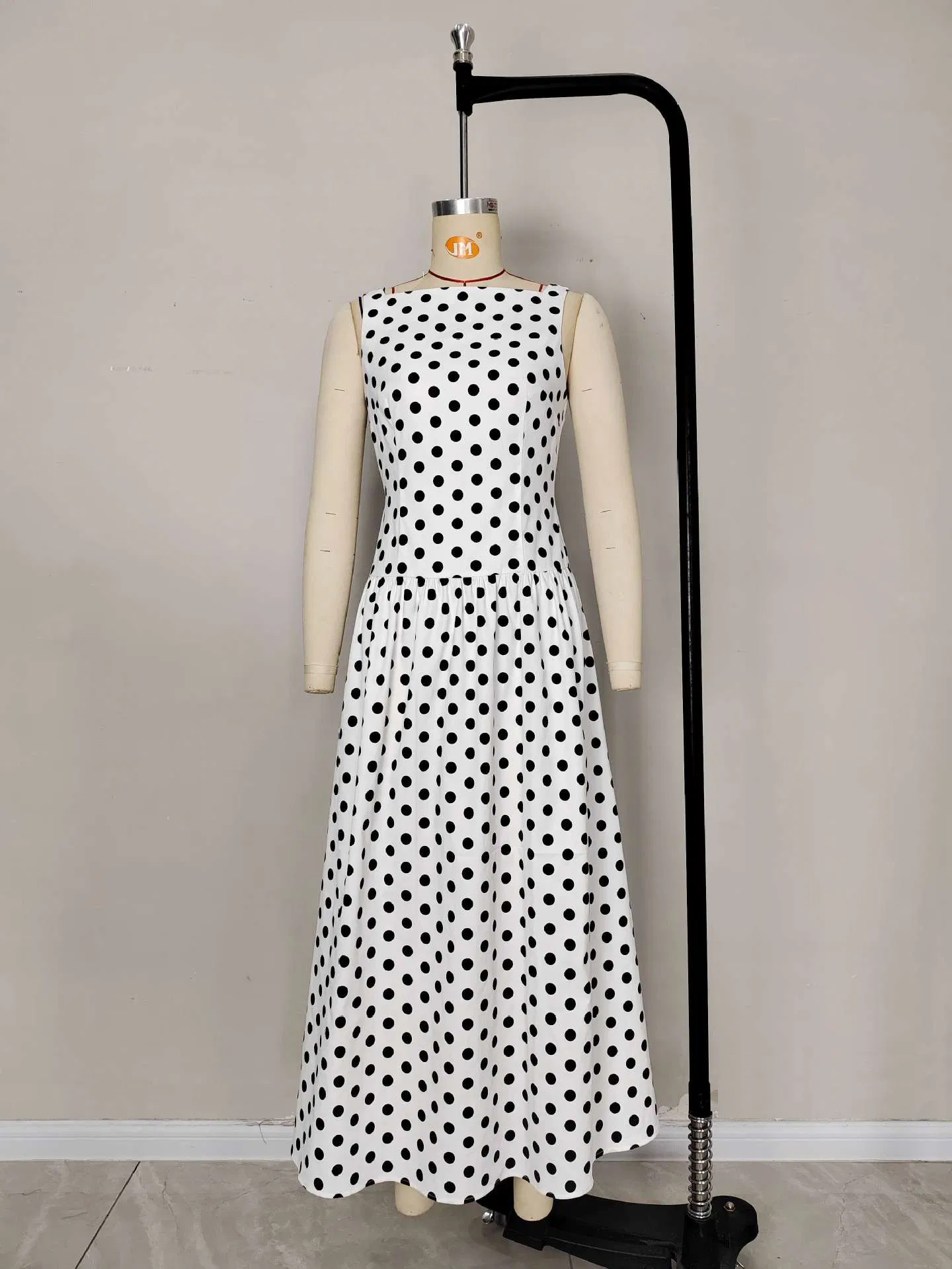 Diseño de espalda vestido largo casual