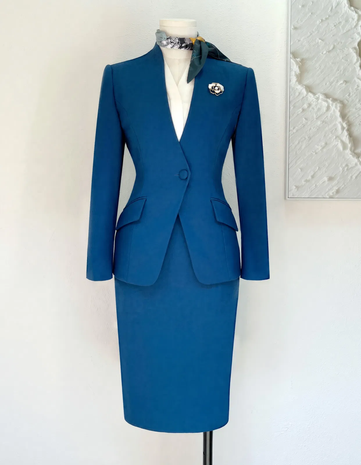 Vestidos de trabajo personalizados para mujeres en poliéster azul al por mayor