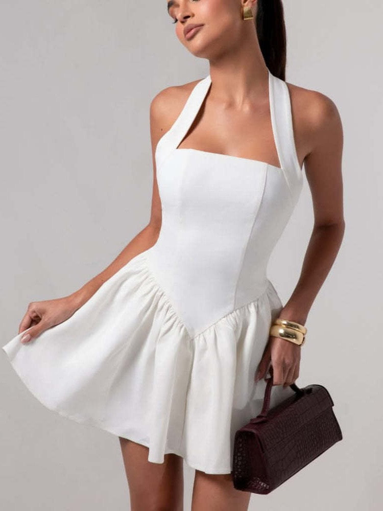 Vestido mini A-line sin mangas burdeos con corte - Sexy espalda descubierta de satén para cócteles y fiestas