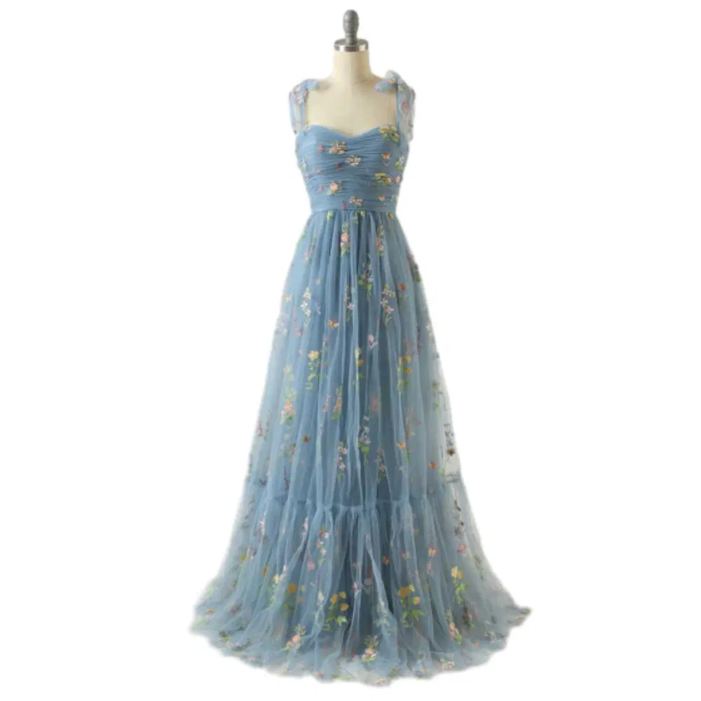 Vestido de Estilo Etéreo de Bosque, Gown de Encaje de Lujo para Mujeres, Ropa de Verano Elegante