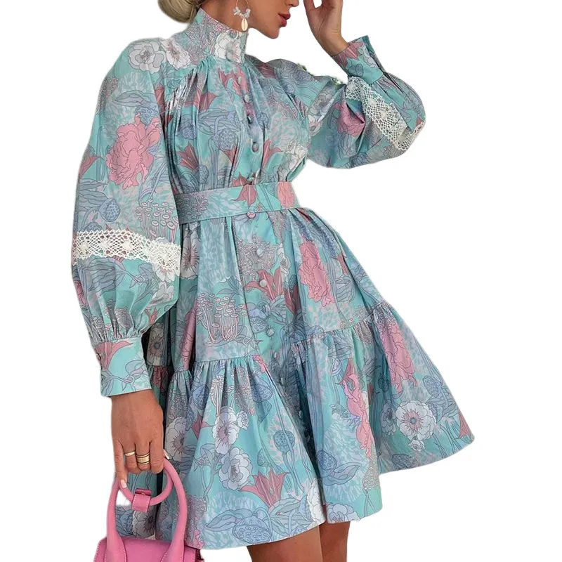 Nueva mujer prima; vestido de camisa impresa de gran vuelo con cuello alto de manga larga