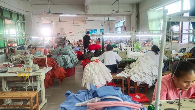 SAU Clothing Factory Show 7