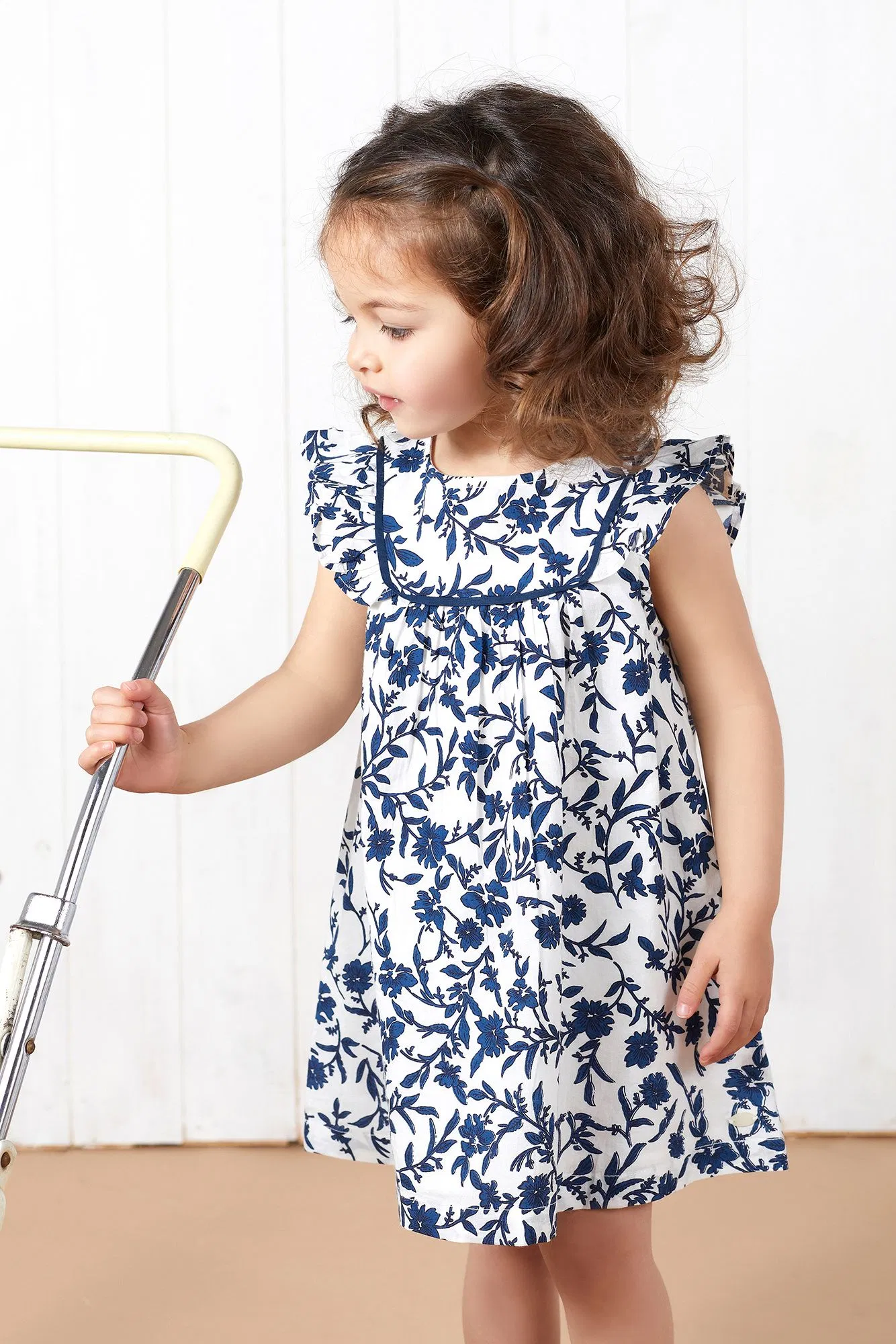 2026 Nuevas Llegadas Marca Privada Personalizada Mayorista Diseñadores Alta Calidad Moda Casual Verano Ropa Infantil Ropa para Niños Vestido de Niña con Floral