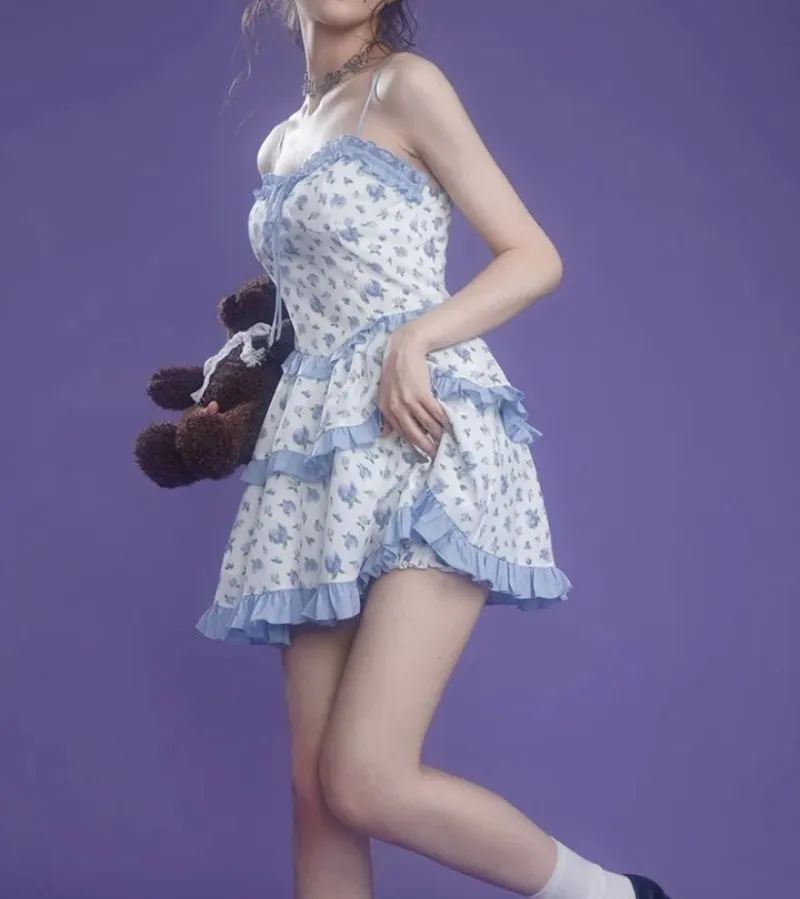 Vestido mini elegante con estampado floral