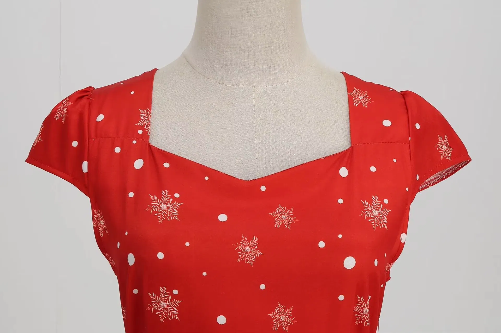 Detalle vestido de Navidad