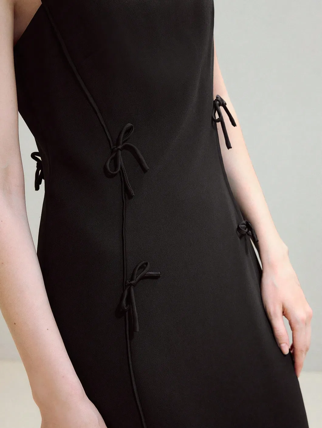 Detalle vestido largo elegante 2