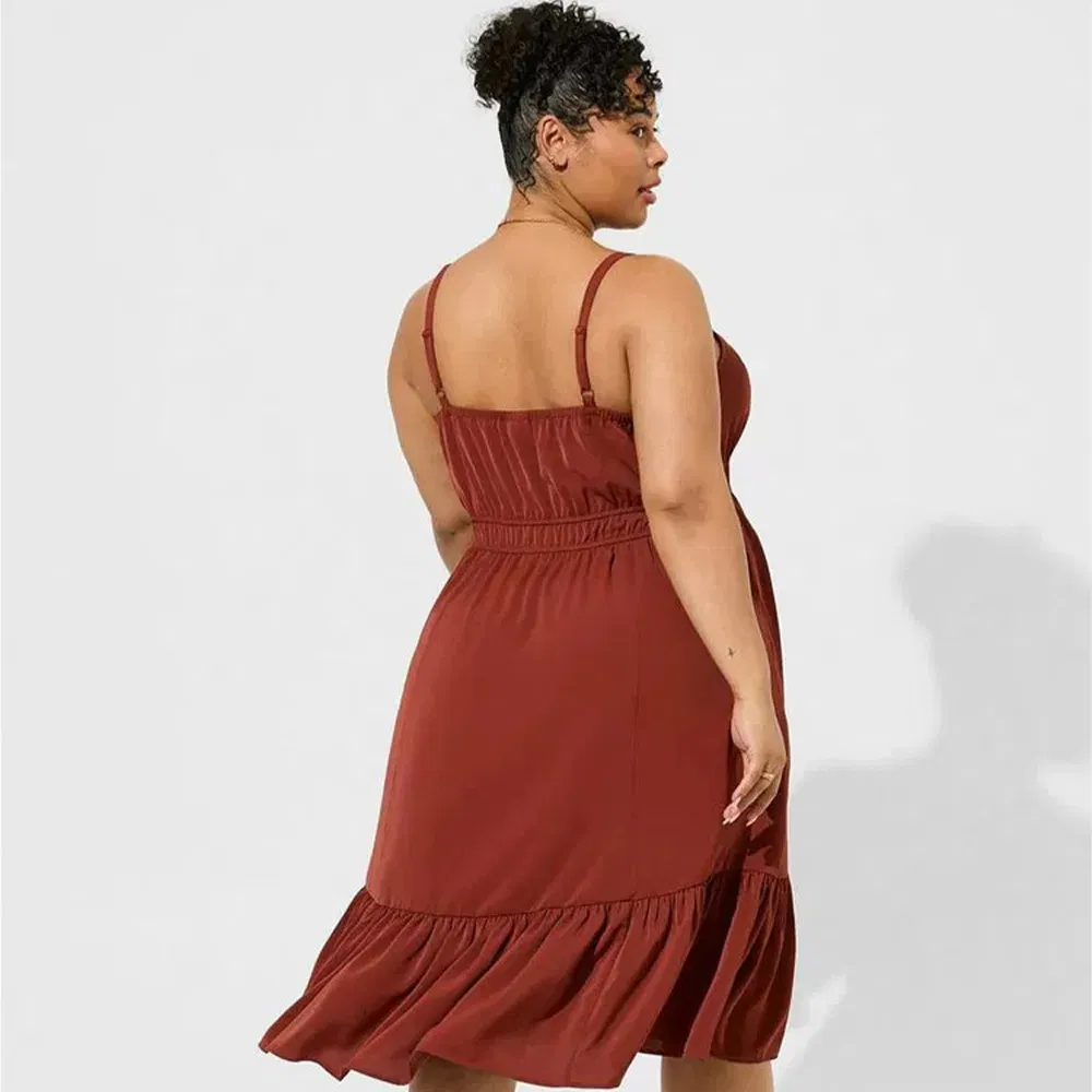 Vestido sexy de satén de alta calidad, personalizado por OEM, tamaño grande, vestido casual para fiesta, vestido de talla grande para mujer