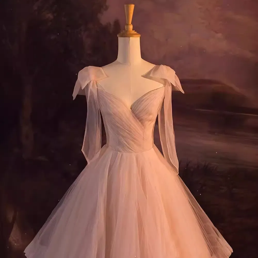 Vestido de noche de lujo ligero de alta gama para mujeres en color rosa