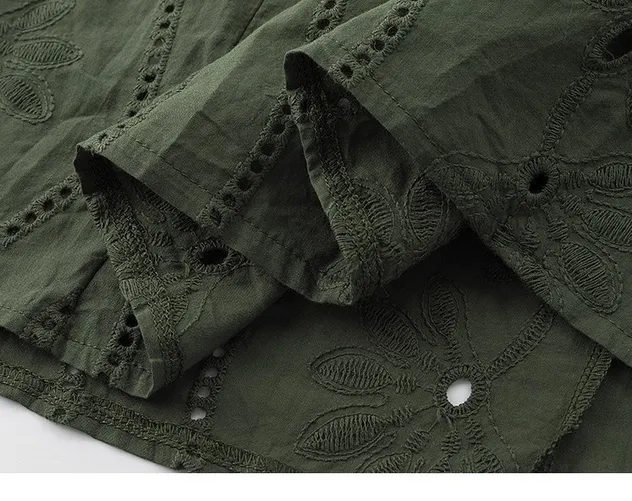 Vestido largo de alta calidad sin tirantes, con cortes, cintura ceñida y cintura alta