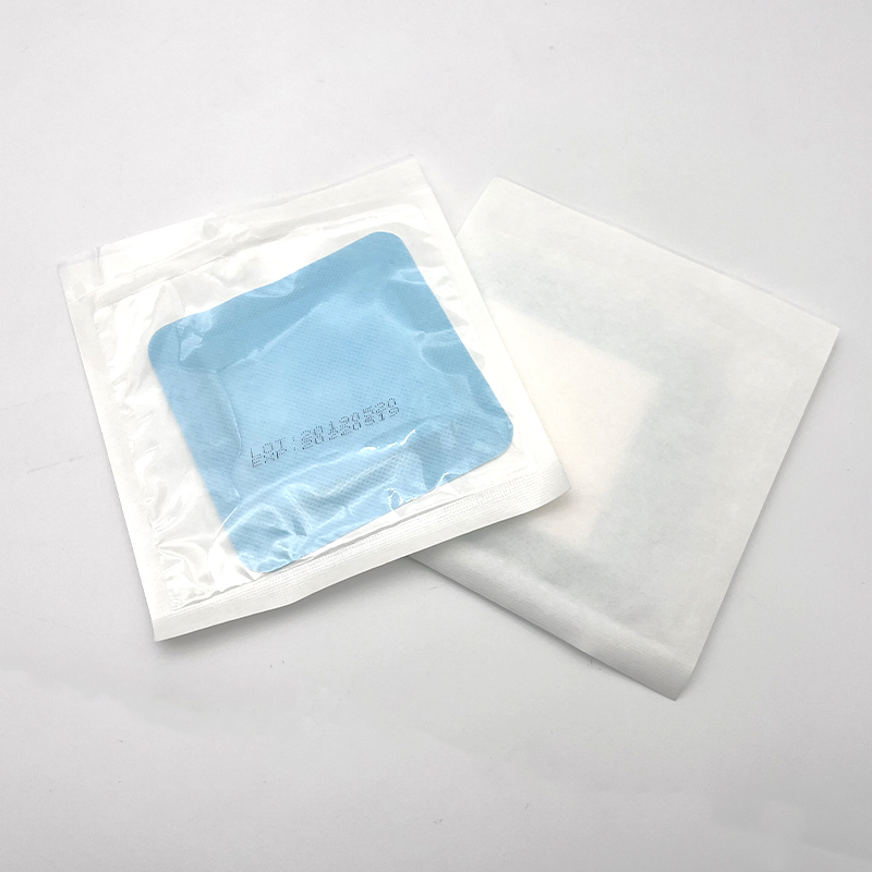 ضمادة فوم سيليكون ذات حواف لاصقة مقاومة للماء للعناية بالجروح 5*5cm