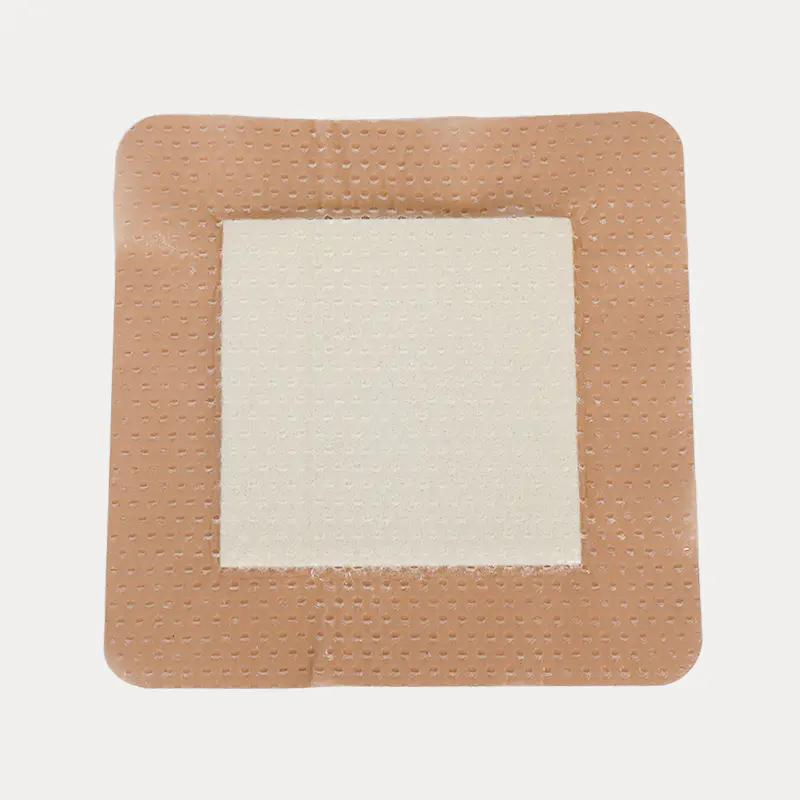 ضمادة طبية للجروح مصنوعة من رغوة السيليكون الناعمة الممتصة ذات الحدود 10*10cm لاصقة