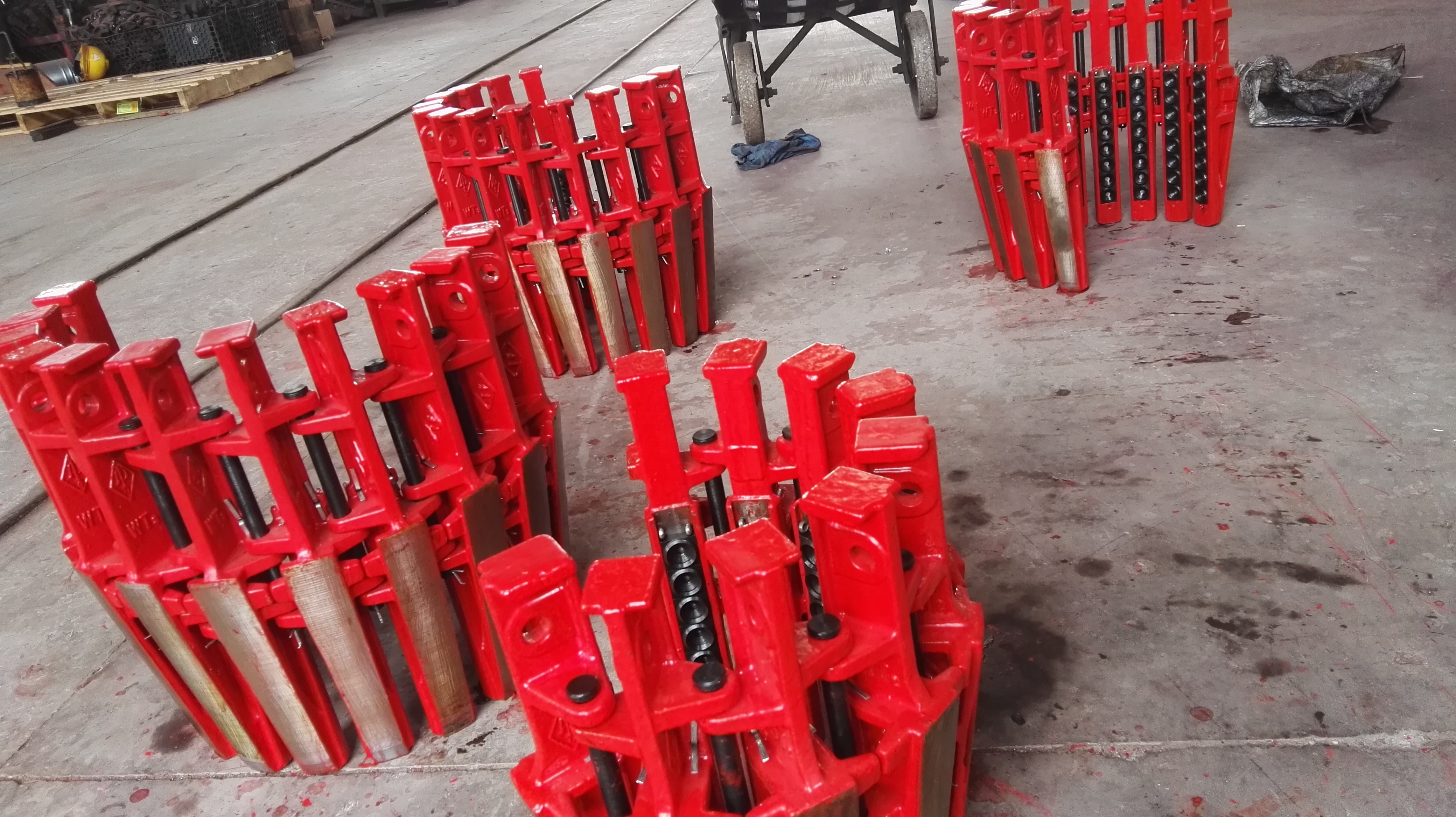 API Spec 7k Wellhead Tools High Quality DCS Type Drill Collar slip for Well Drilling for Well Drilling Safety Clamp