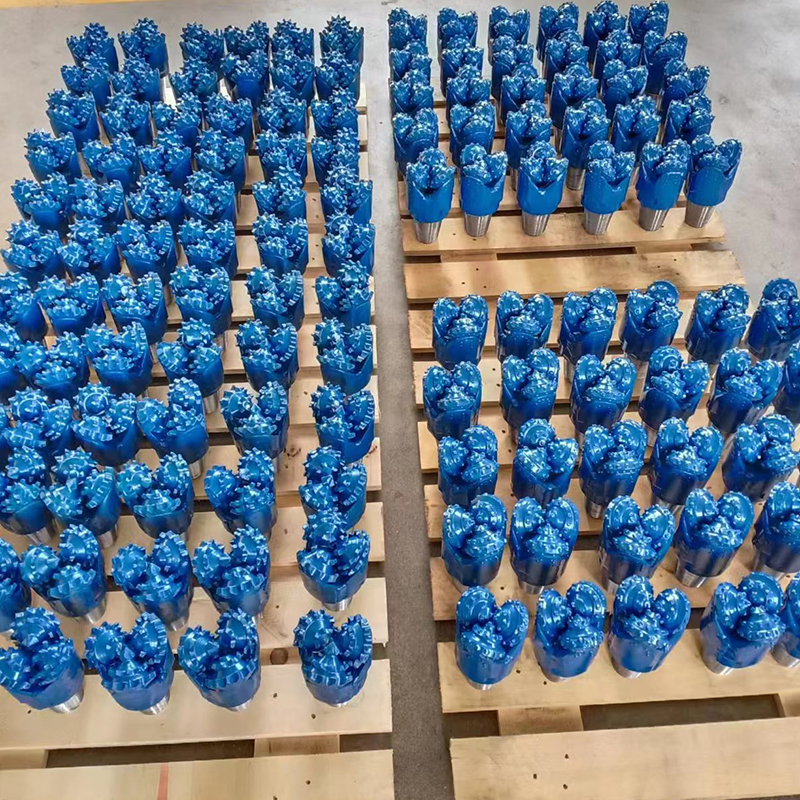 China Customized 12 1/4'' IADC 637 TCI Tricone Bit in Stock