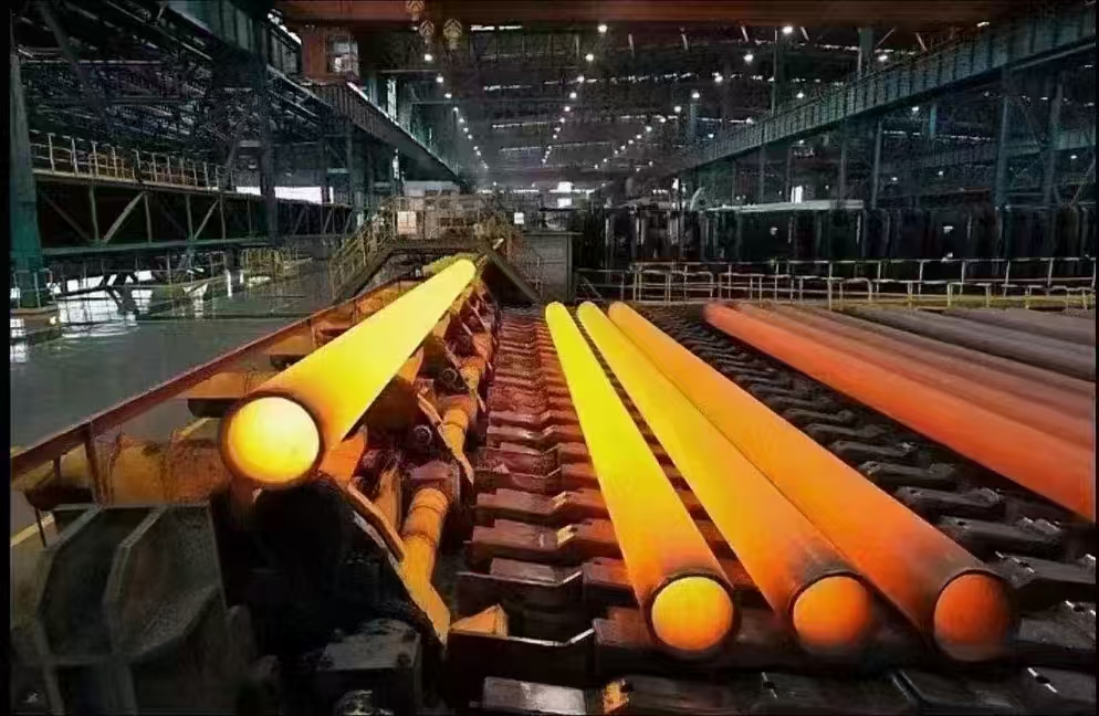 API 5CT Seamless Steel Casing Pipe High Strength JIS SABS Certified for Oil Gas Well Drilling