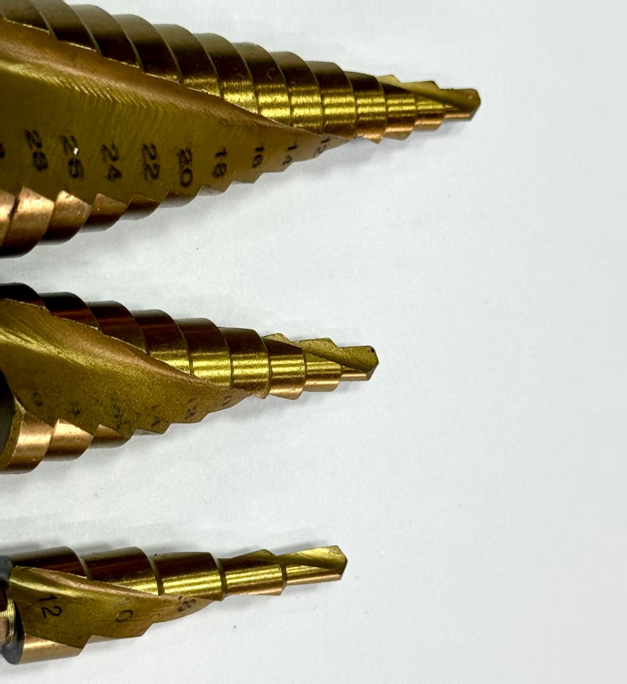 Metal Wood-plastic Multi-size Conical Stepped Drill Bit Set Titanium-coated Spiral Groove Drill Bits for Wood Drilling 4-12mm