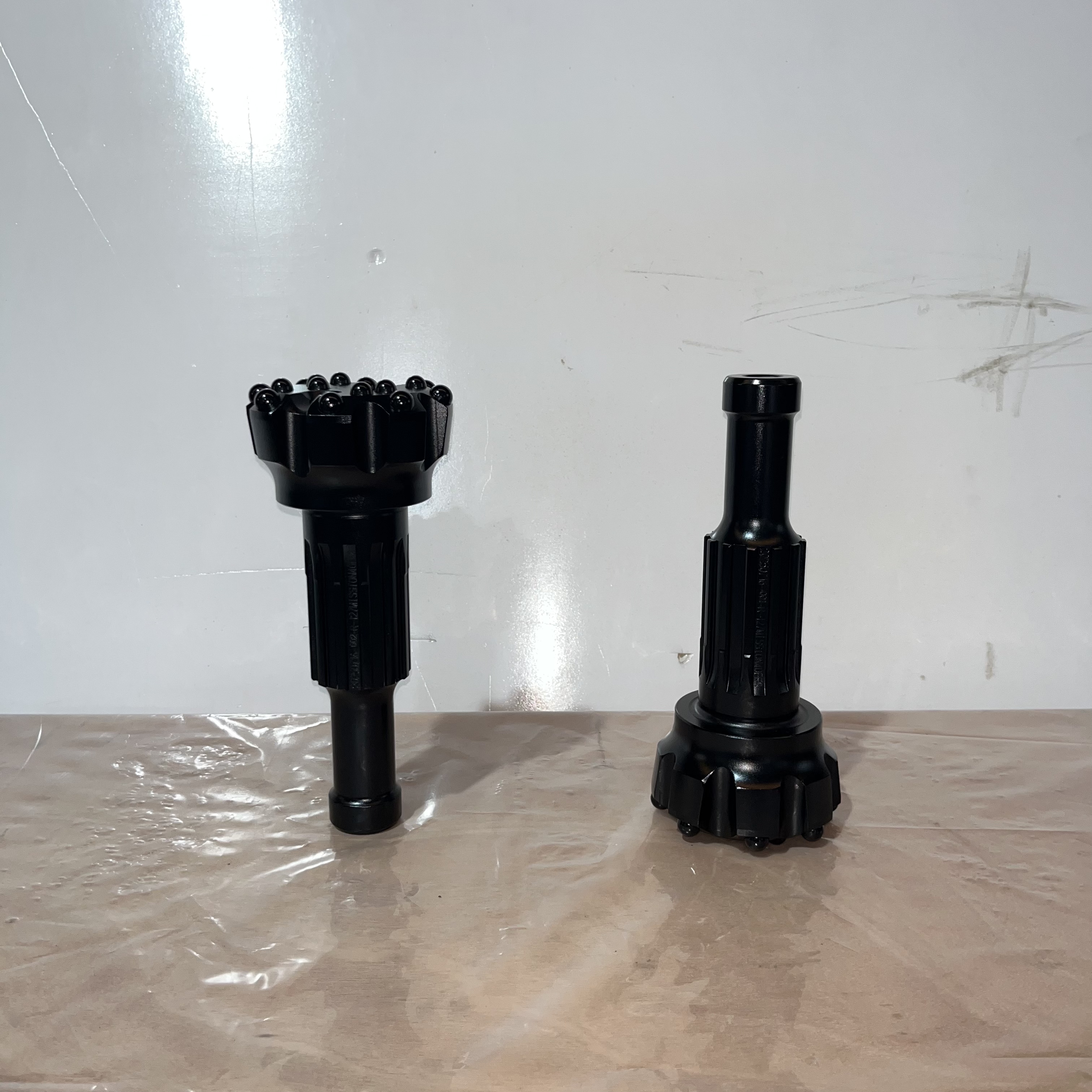 6'' Down-the-Hole Hammer for 152-190mm DTH Drill Bits Customizable Tooth Shape