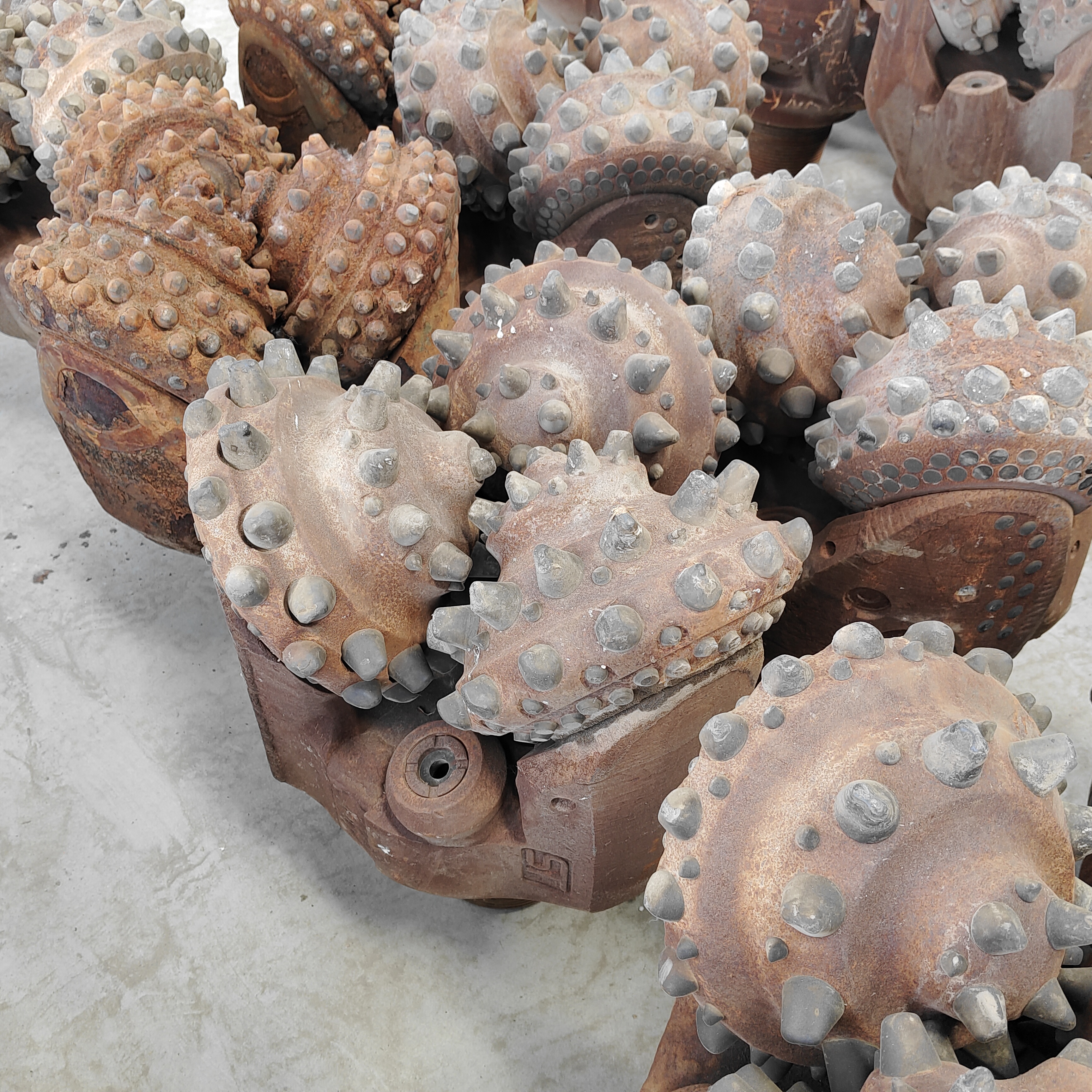Best Price 10-20 Inch Diamond TCI Tricone Bits Carbide Forged Drilling Tool For Water Oil Well Drilling Used Condition