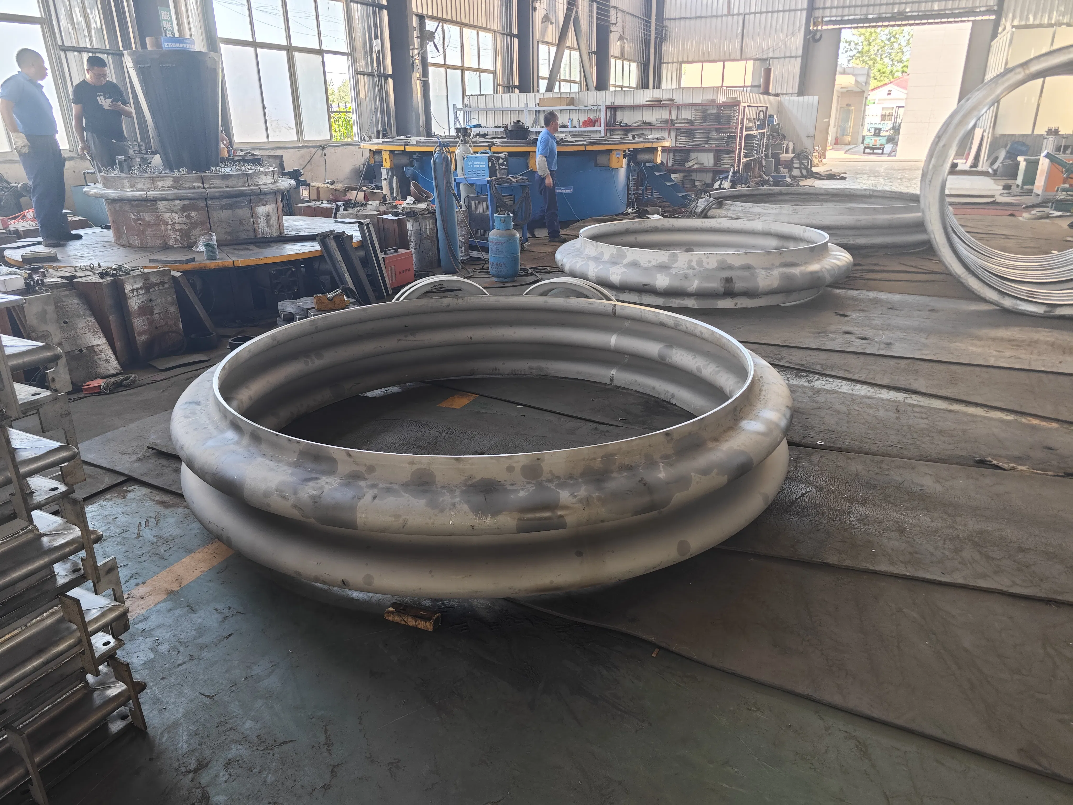 Reliable ASME Expansion Joints Designed with Autocad and Solidworks Tools
