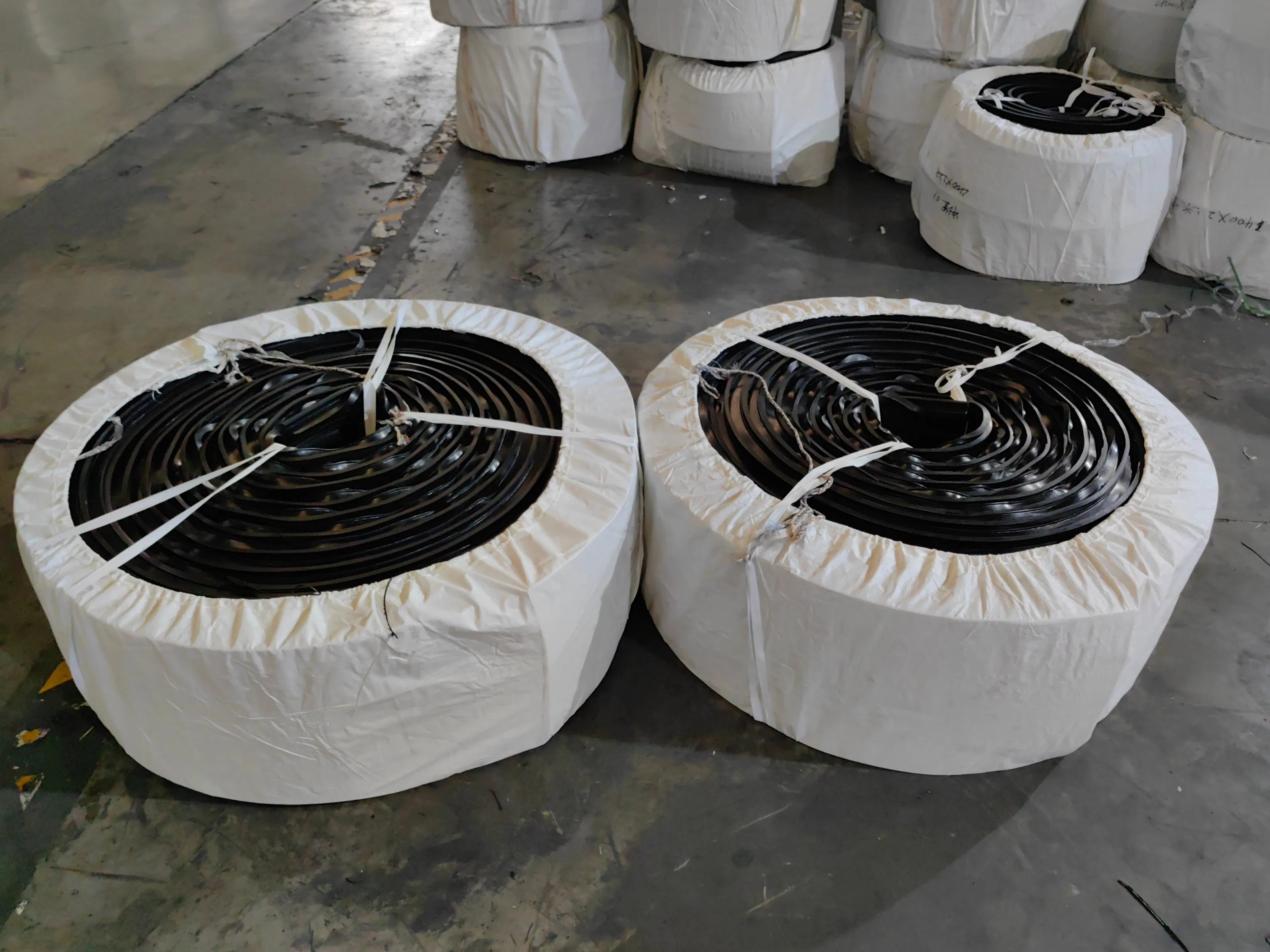 Building Material Steel Chemical Plastic Rubber Waterstop 240mm*8mm Self-Adhesive Expanding