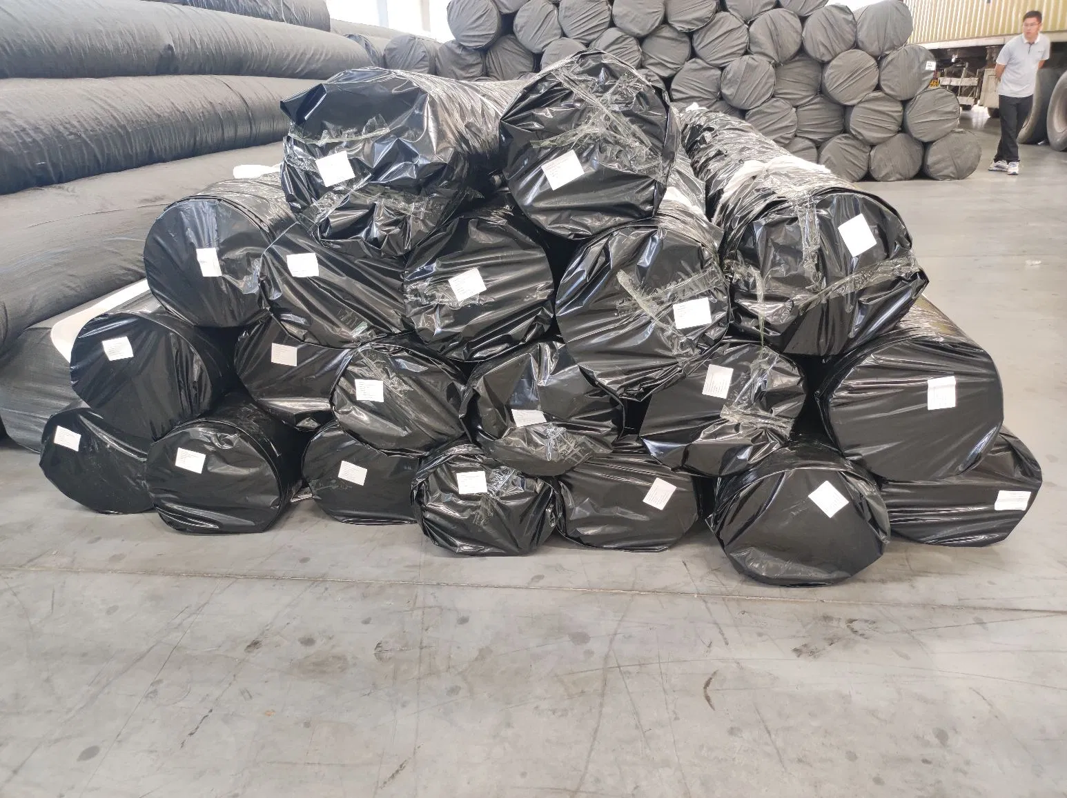 80-1000g Friction Resistance Reinforced Waterproof Filament Polyester White/Black Low Price PP Nonwoven Geotextile with Landfill Site