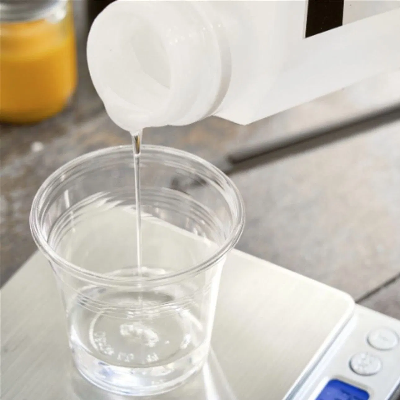 Bisphenol a Type Liquid Epoxy Resin and Hardner for Floor