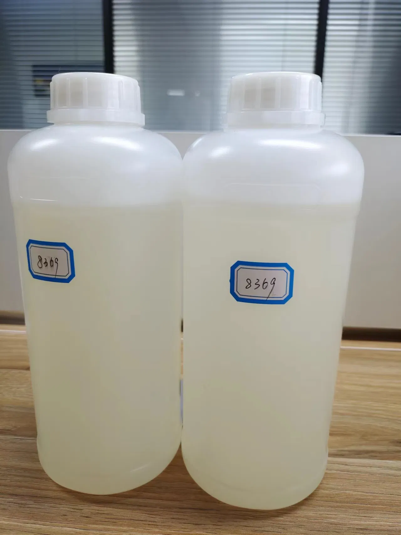 Low Viscosity Modified Cycloaliphatic Polyamine Epoxy Hardener Hw-8369 for Cold Weather