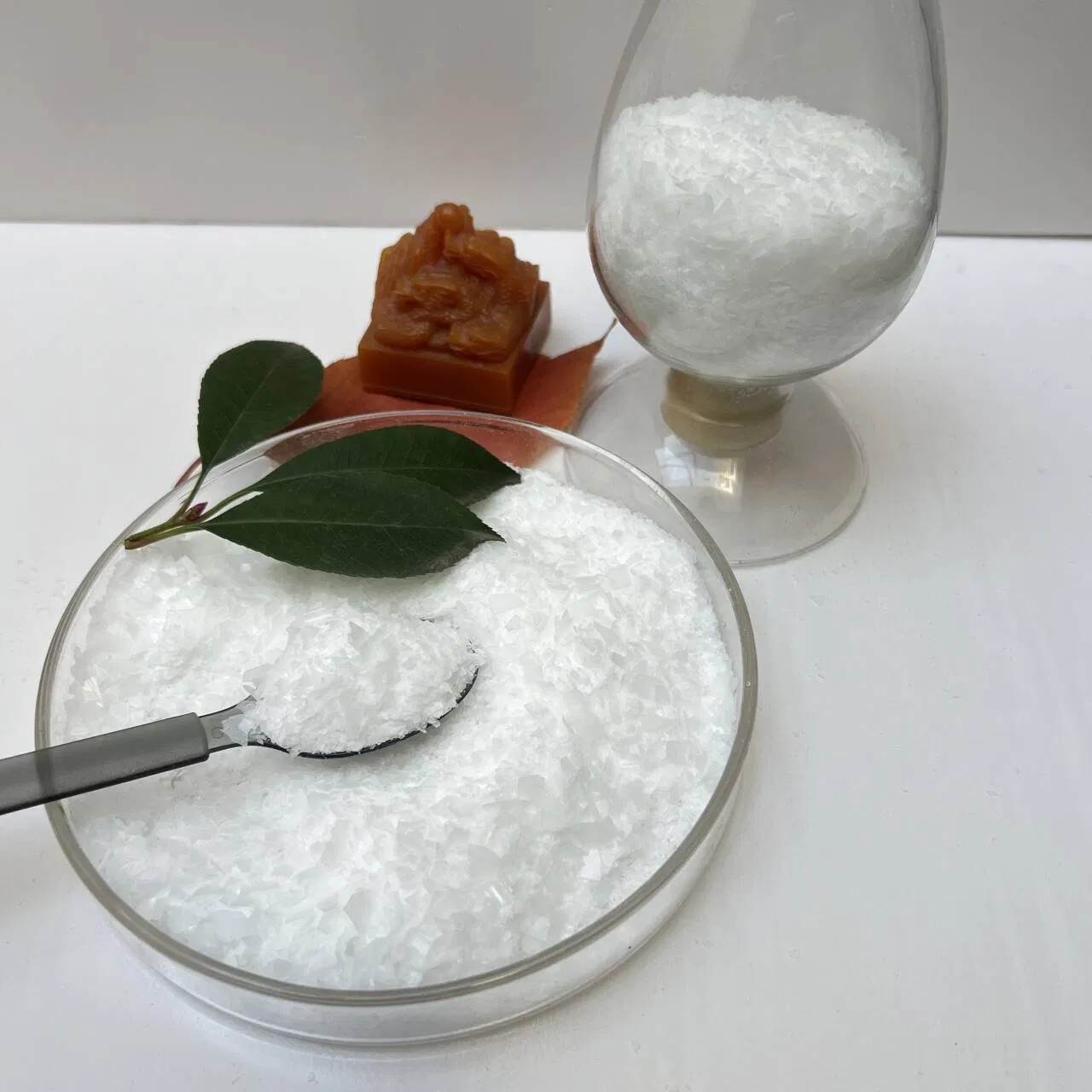 Industrial-Grade Hpeg Polycarboxylate Superplasticizer for Concrete Mortar Admixture Raw Materials