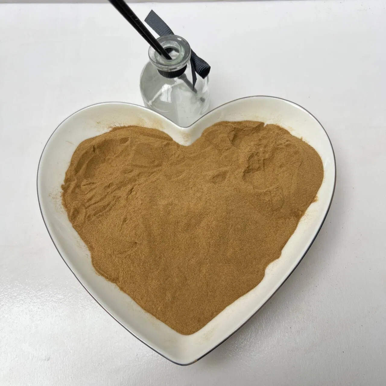 Concrete Cement Naphthalene-Based High-Efficiency Water Reducing Agent Has Good Early Strength and Workability