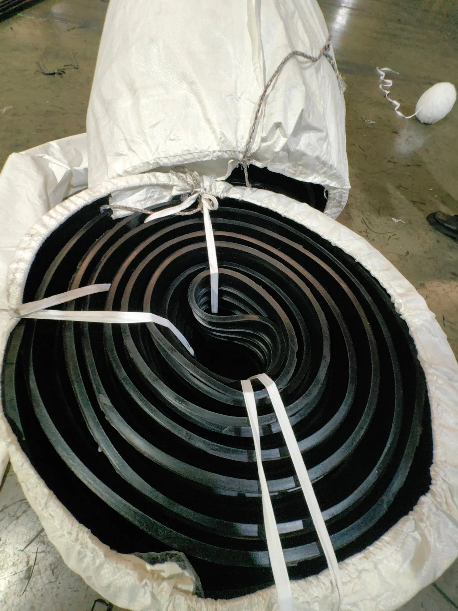 Building Material Steel Chemical Plastic Rubber Waterstop 240mm*8mm Self-Adhesive Expanding