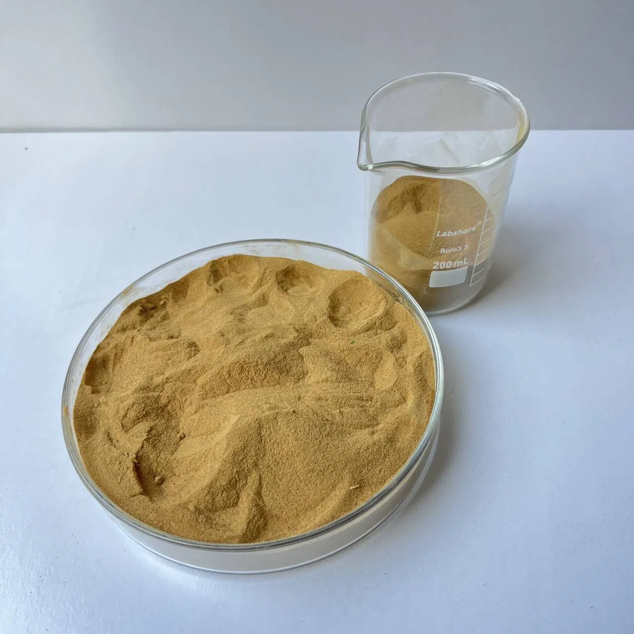 Naphthalene-Based Water Reducing Agent, Gypsum Cement Mortar, Concrete Early Strength Agent and Reinforcing Agent