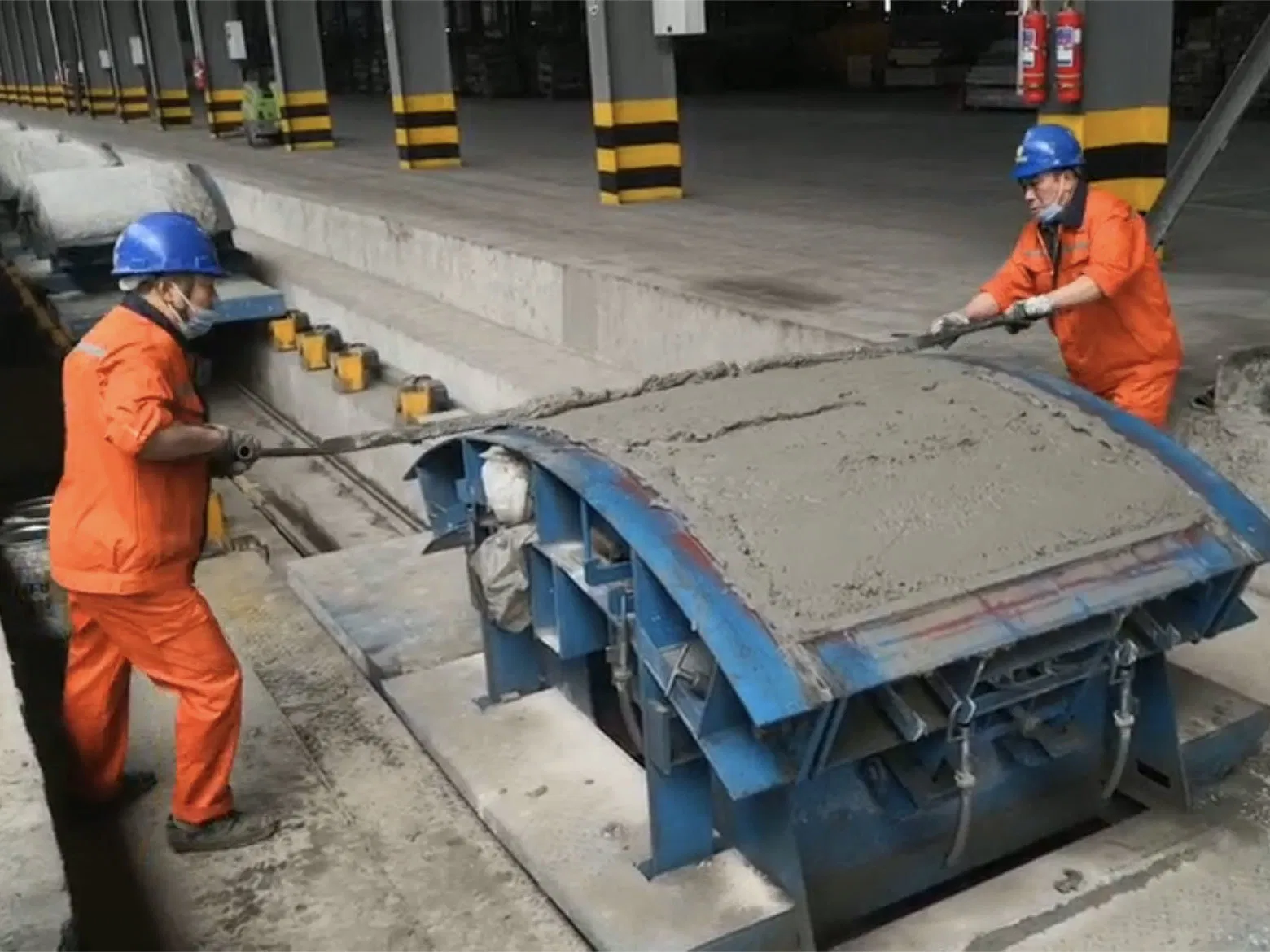 PCE 802p Industrial-Grade Polycarboxylate Superplasticizer for Ready-Mix Concrete