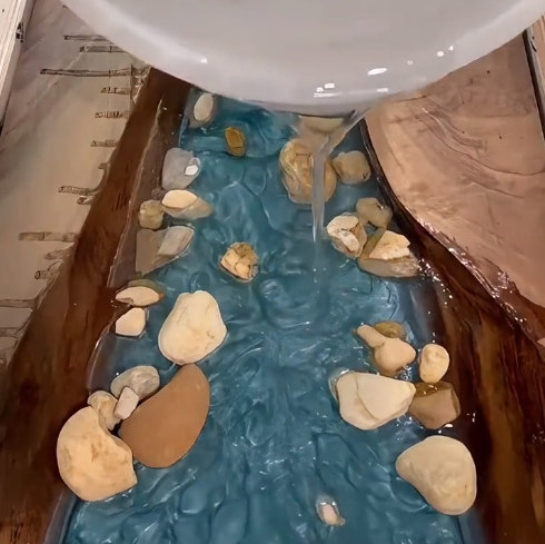 Clear High-Quality Resin for Liquid Crafting and Epoxy Projects