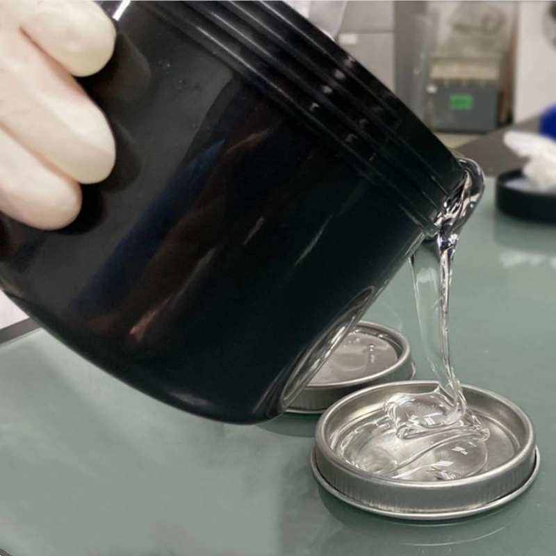 Good Leveling and Fullness Low Yellowing Epoxy UV Resin for UV Paints and UV Inks