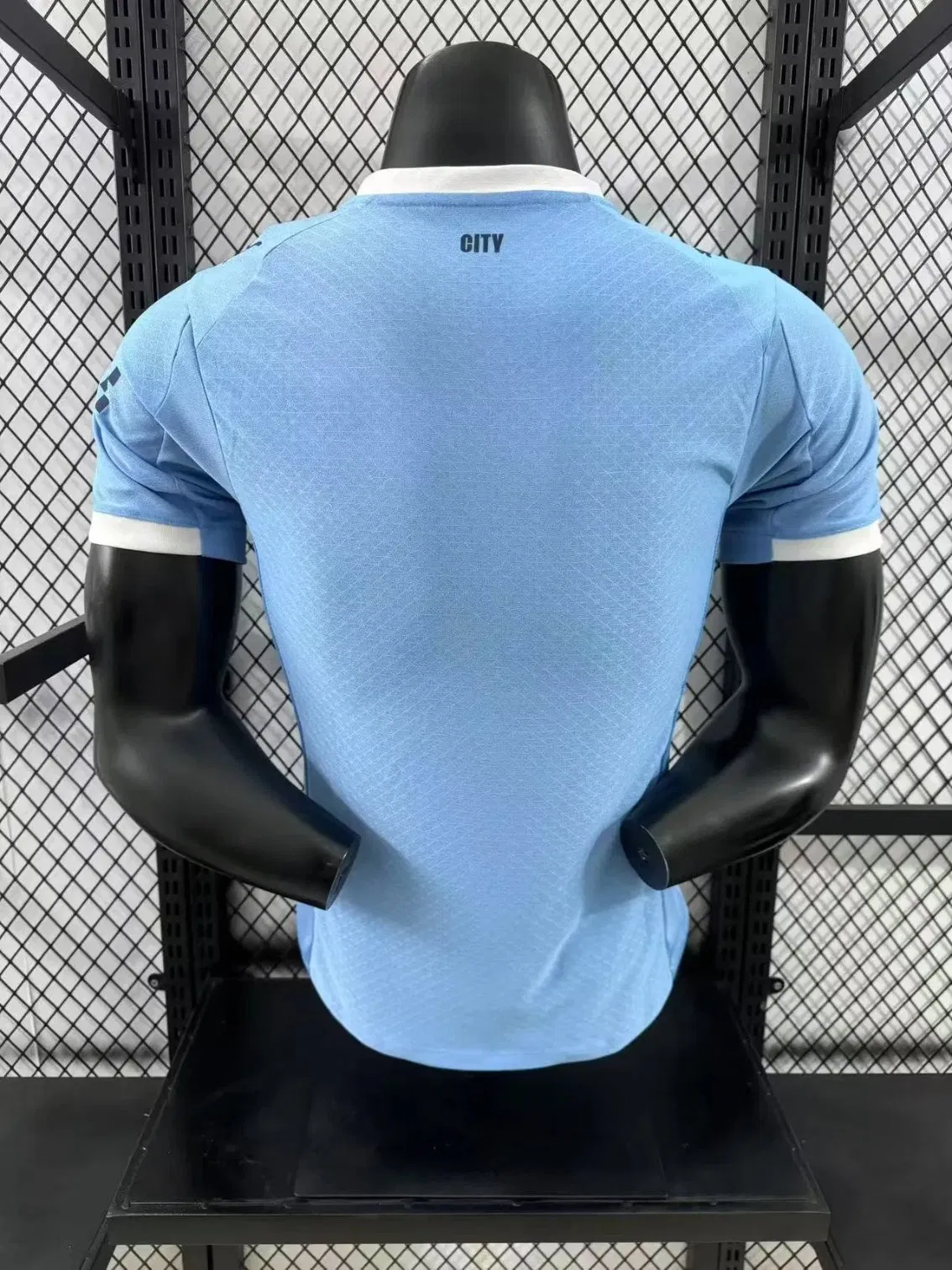 زي كرة القدم الرجالي الرخيص بالجملة 2025-2026 لموسم الرجعية: طقم قمصان منتخب تايلاند الوطني وأندية كرة القدم