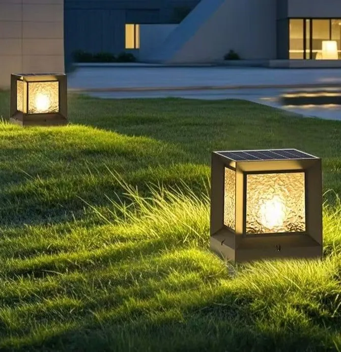 Solar Powered IP65 Waterproof Battery Operated Sensor Lamp Outdoor LED Gate Pillar Light for Garden Yard Fence Patio Deck Porch