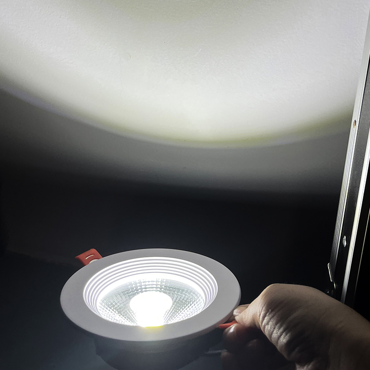 Factory Manufacturer Price Circular Ceiling Spot Down Lamp Round Recessed Spot Lights Downlight AC220V Recessed Led Downlight