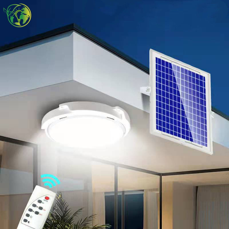 Energy-Saving Solar Ceiling Light for Garage Spaces with 1000lm Lumen Output &amp; Motion Sensor Function