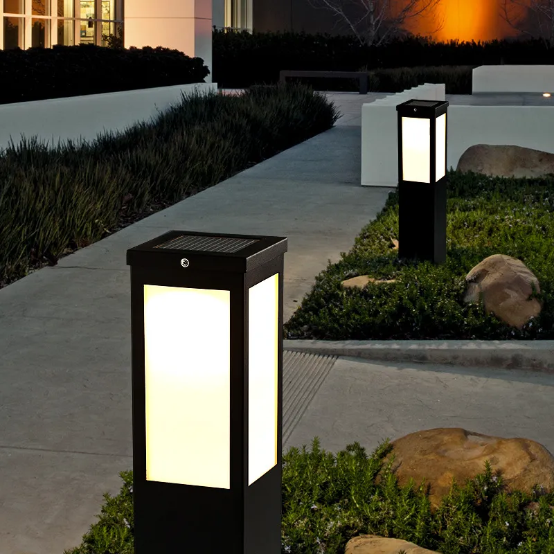 Solar Powered IP65 Waterproof Battery Operated Sensor Lamp Outdoor LED Gate Pillar Light for Garden Yard Fence Patio Deck Porch