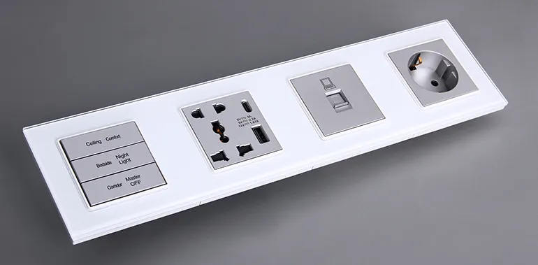Tomada de Parede Europeia com Interruptor de Botão Pressionável para Carregamento USB+Tipo C em Vidro Temperado Branco 4