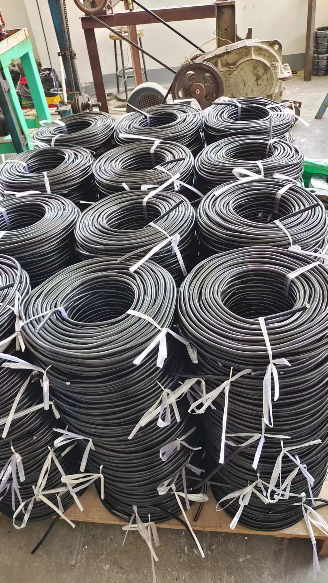 Reel de Cabo da UE Comprimento Personalizado Cabo de Extensão Elétrico Retrátil Portátil Economia de Esforço