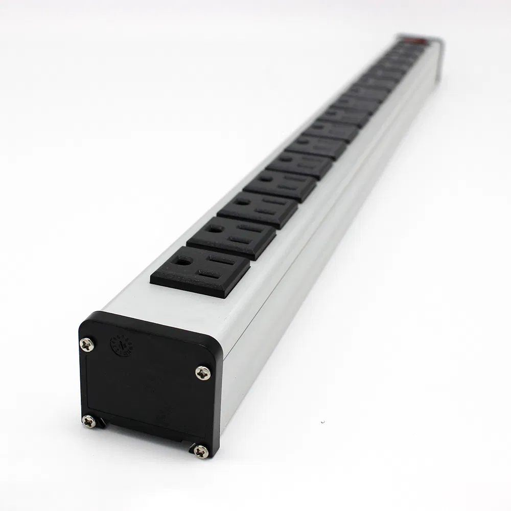 Protetor de Surto Bayu Rackmount Classe de Rede Us PDU Potência Tomadas em Ângulo Direito Espaçadas Largamente com 16 Tomadas