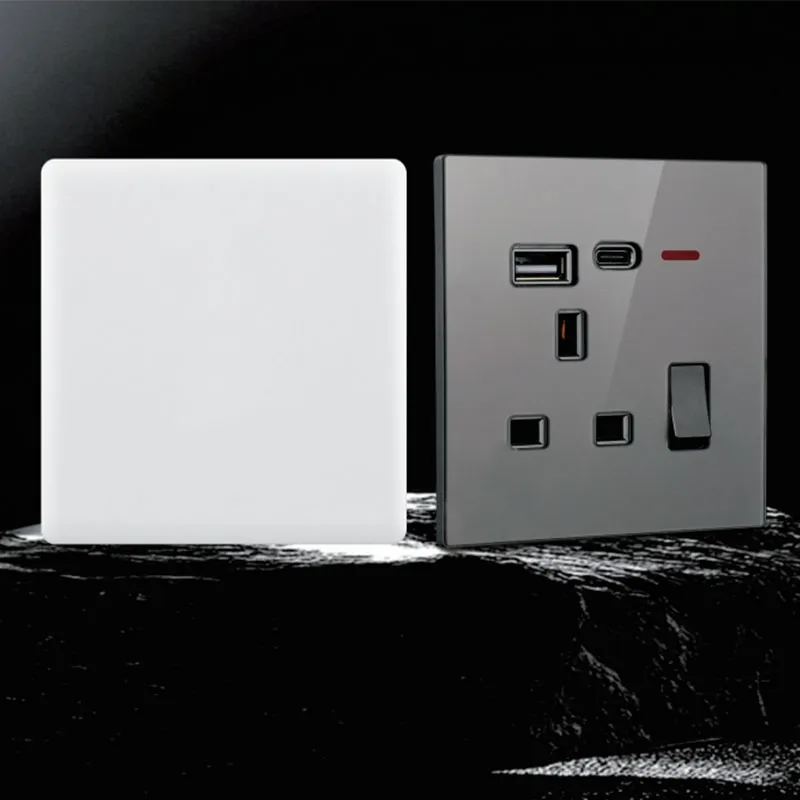Fornecimento Direto de Fábrica Pode Ser Personalizado com Interruptor de Controle Duplo de Quadro de PC Padrão do Reino Unido com Tomada de Parede para Carregamento USB