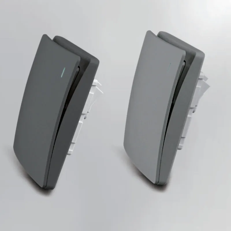 Fornecimento Direto de Fábrica Pode Ser Personalizado com Interruptor de Controle Duplo de Quadro de PC Padrão do Reino Unido com Tomada de Parede para Carregamento USB