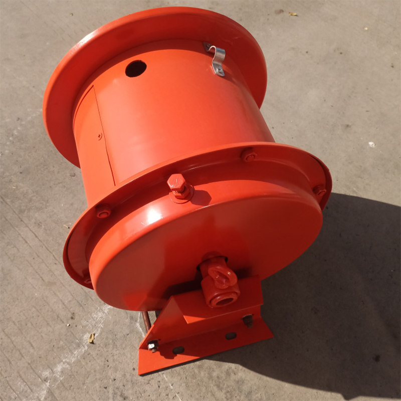 Reel de Cabo Retrátil Premium 50 FT para Uso Versátil