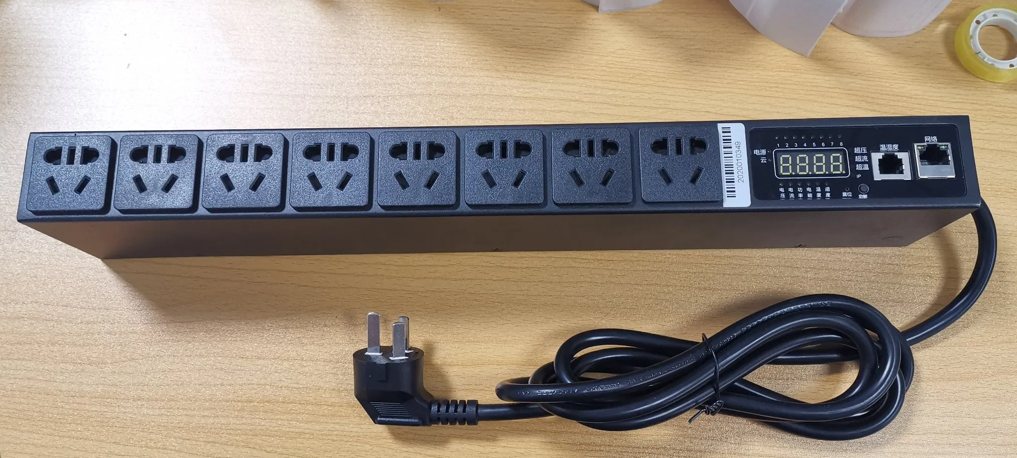 16A/32A Filtro de Linha de Alta Potência — 8-Outlet Tomada de Gabinete (Fiação Própria)
