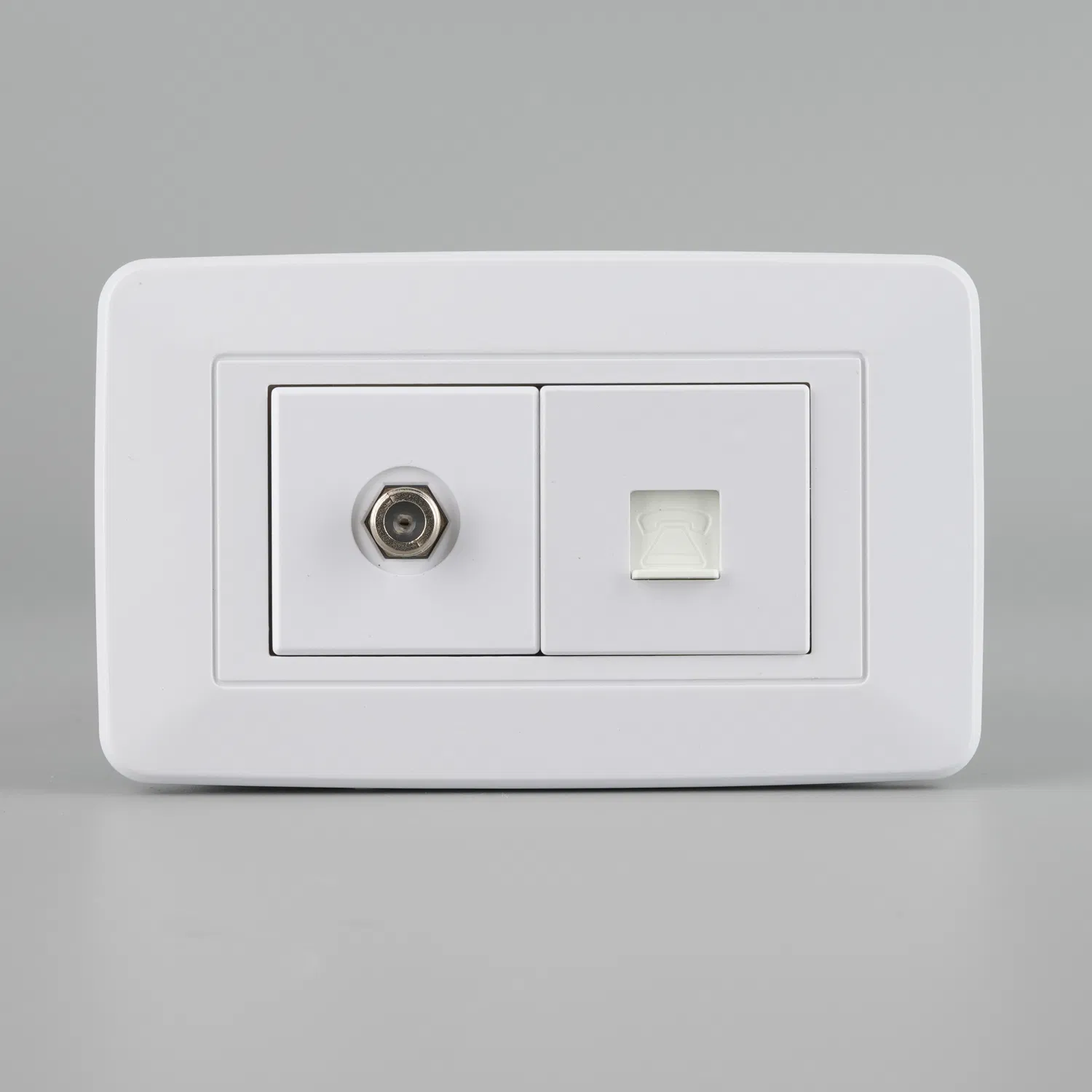 Tomada de Parede Elétrica Branca com Portas de Carregamento USB Duplas Interruptor de Parede 2026