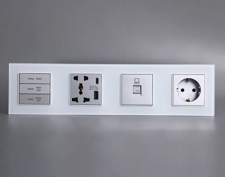 Tomada de Parede Europeia com Interruptor de Botão Pressionável para Carregamento USB+Tipo C em Vidro Temperado Branco 4