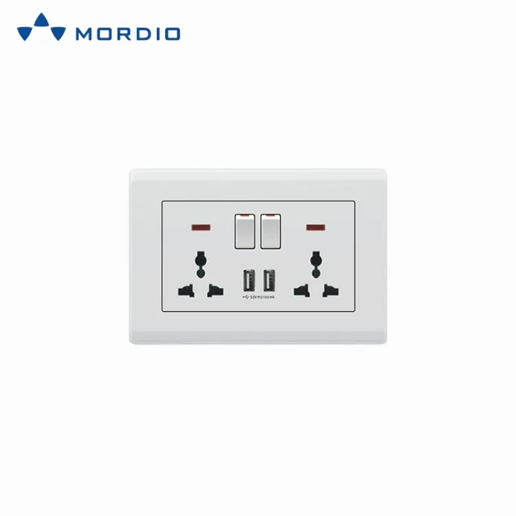 13 um Soquete de Parede Branco com Carregamento Rápido em Formato Quadrado com Duas Portas USB de Carregamento 2.1 um 5V