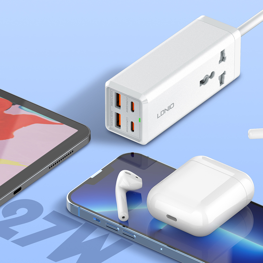 Ldnio Sk1495 Plugue UK 2500W Régua de Energia de Mesa com 2 USB-C &amp; 2 USB-a 65W Alta Potência - Extensão de Múltiplas Tomadas com Proteção contra Sobretensão
