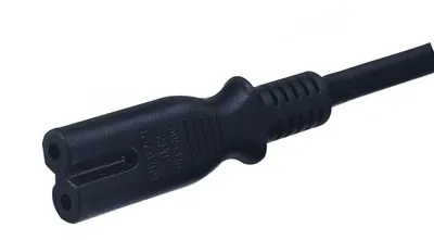 Conector IEC C13 e Conector Masculino C14